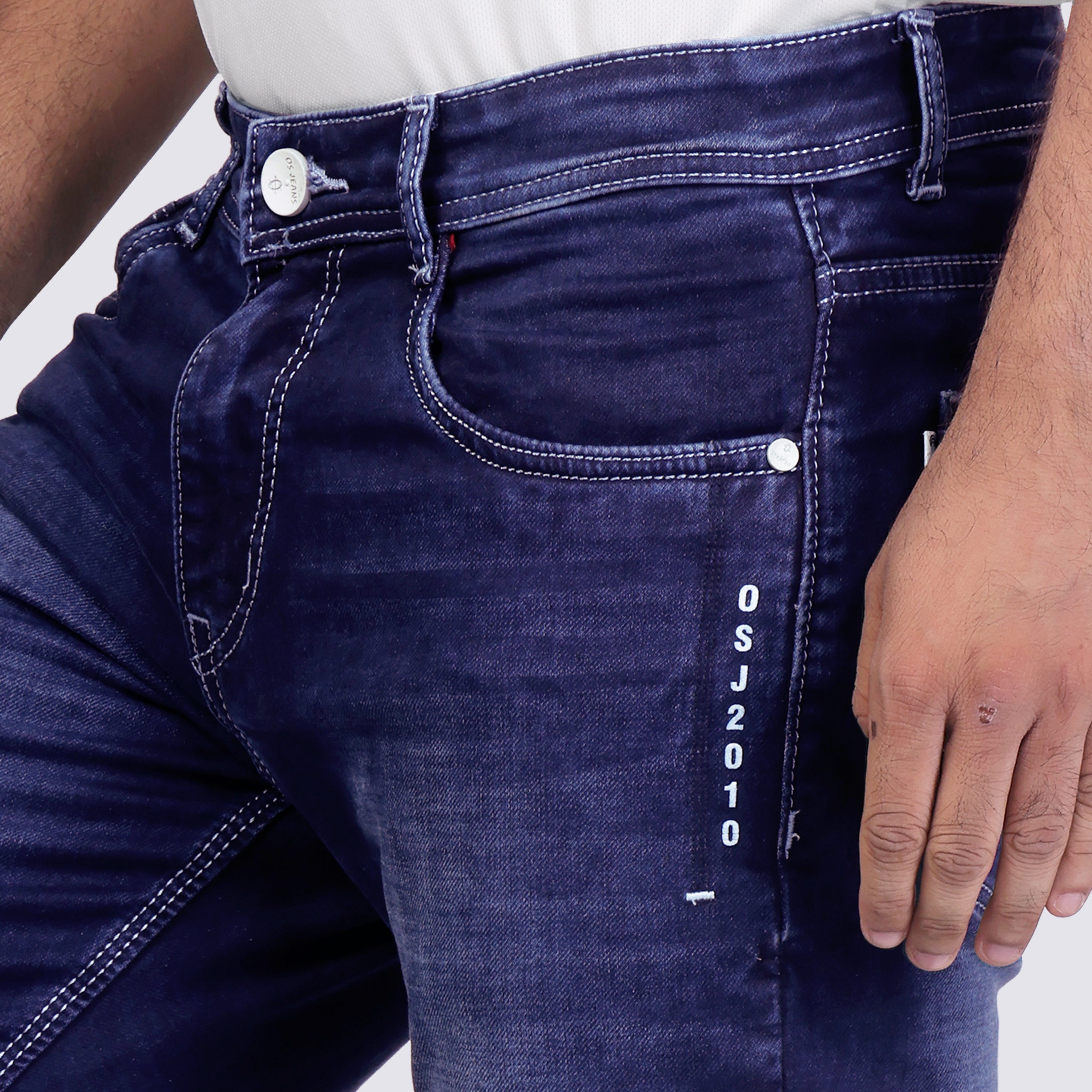 Men’s casual indigo blue denim jeans